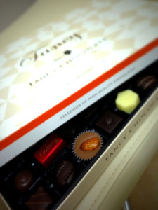 7008417_2009821335_129large